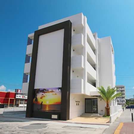 Sunset Resort Mihama -Seven Hotels And Resorts- Chatan Buitenkant foto